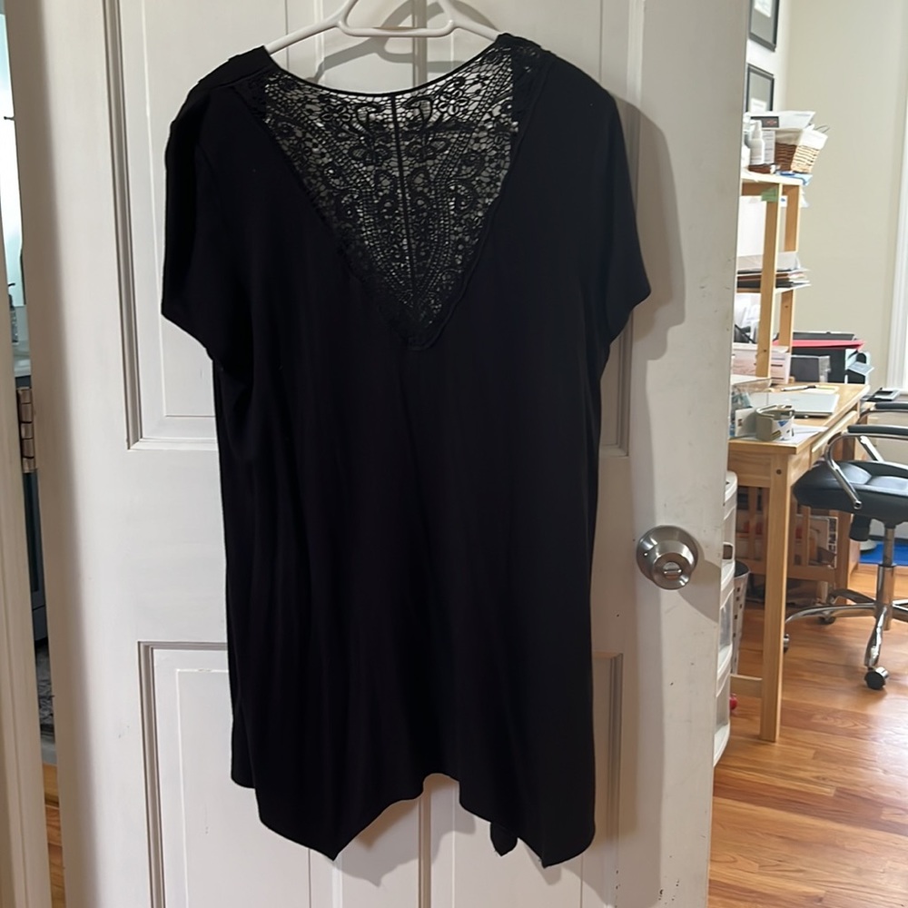 Black sweater, short sleeves. Beautiful see second photo, size large by Apt 9 - Picture 2 of 3